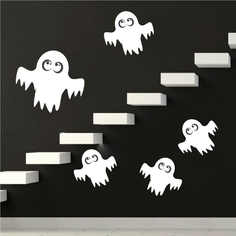 лицо из стены. декор сломан. Ghost from the wall png. Ghost walls. Snapchat wallpapers.