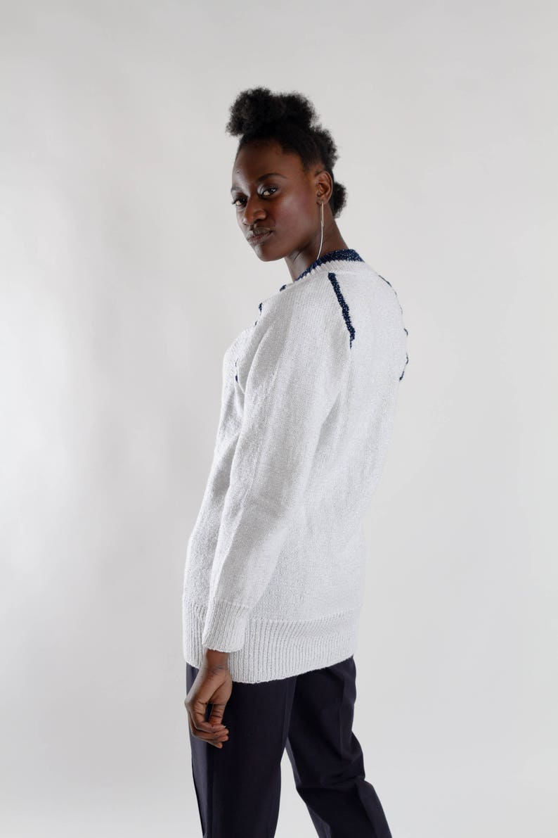 White women/'s glitter sweater Vintage 90s metallic white and dark blue detailed sweater V-neck ladies white glitters sweater Size M