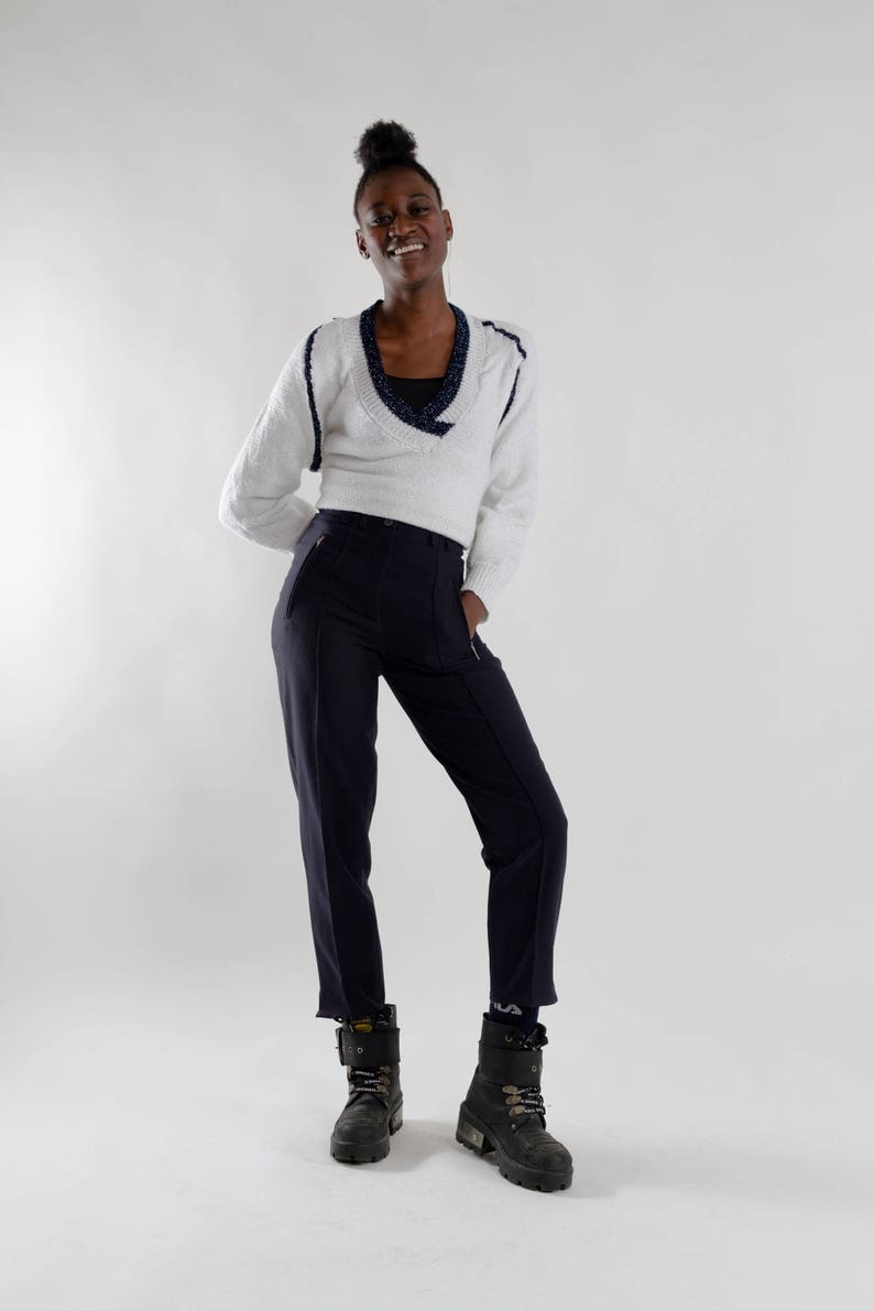 White women/'s glitter sweater Vintage 90s metallic white and dark blue detailed sweater V-neck ladies white glitters sweater Size M