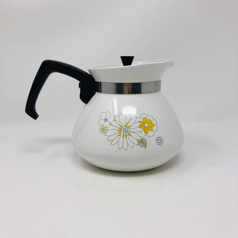 Vintage Corningware Floral Bouquet 6 Cup Teapot