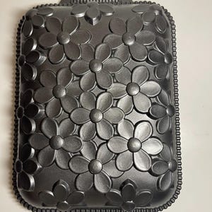 Nordic Ware Daisy Cake Pan - Rectangular Floral Cake Pan 10 Cup