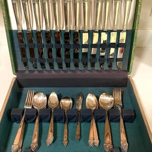 Vintage King Cedric Flatware Oneida Community Plate 1933 Silverplate, Art Deco, Ornate Fruit Design - Service for 12 (50 Pieces)