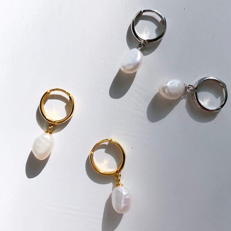 Pearl Hoop Earrings Simple pearl earrings Pearl Hoops Mini Hoop Earrings Gold pearl earrings Silver Pearl Hoop Earrings