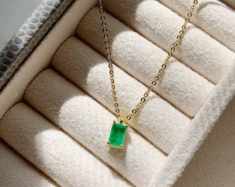 Tiny Emerald Necklace, May Birthstone 14K Gold Filled Necklace, Baguette Emerald Pendant Necklace For her, Christmas Gifts