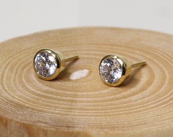 Ethical Flush Set Diamond or Moissanite Earrings