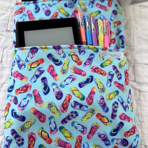 Pochette livre - fait main - chaussons - cartable - manche de journal - pochette de livre rembourrée - organiseur de voyage - organiseur de sac à dos