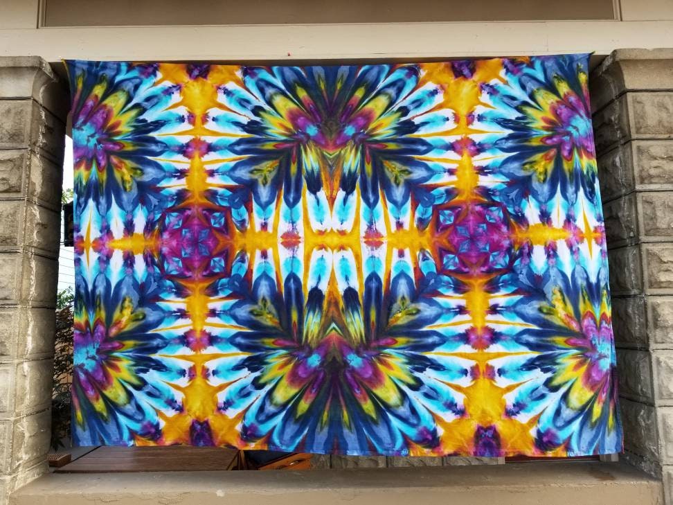 Large Tie Dye Tapestry Wall Tapestry, Mandala Tapestry, Boho Tapestry