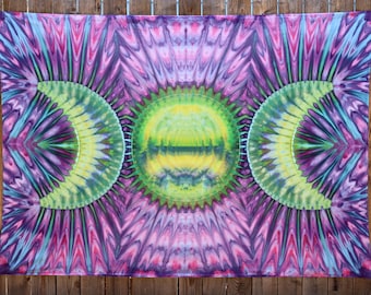 Eclipse - 55" x 85"