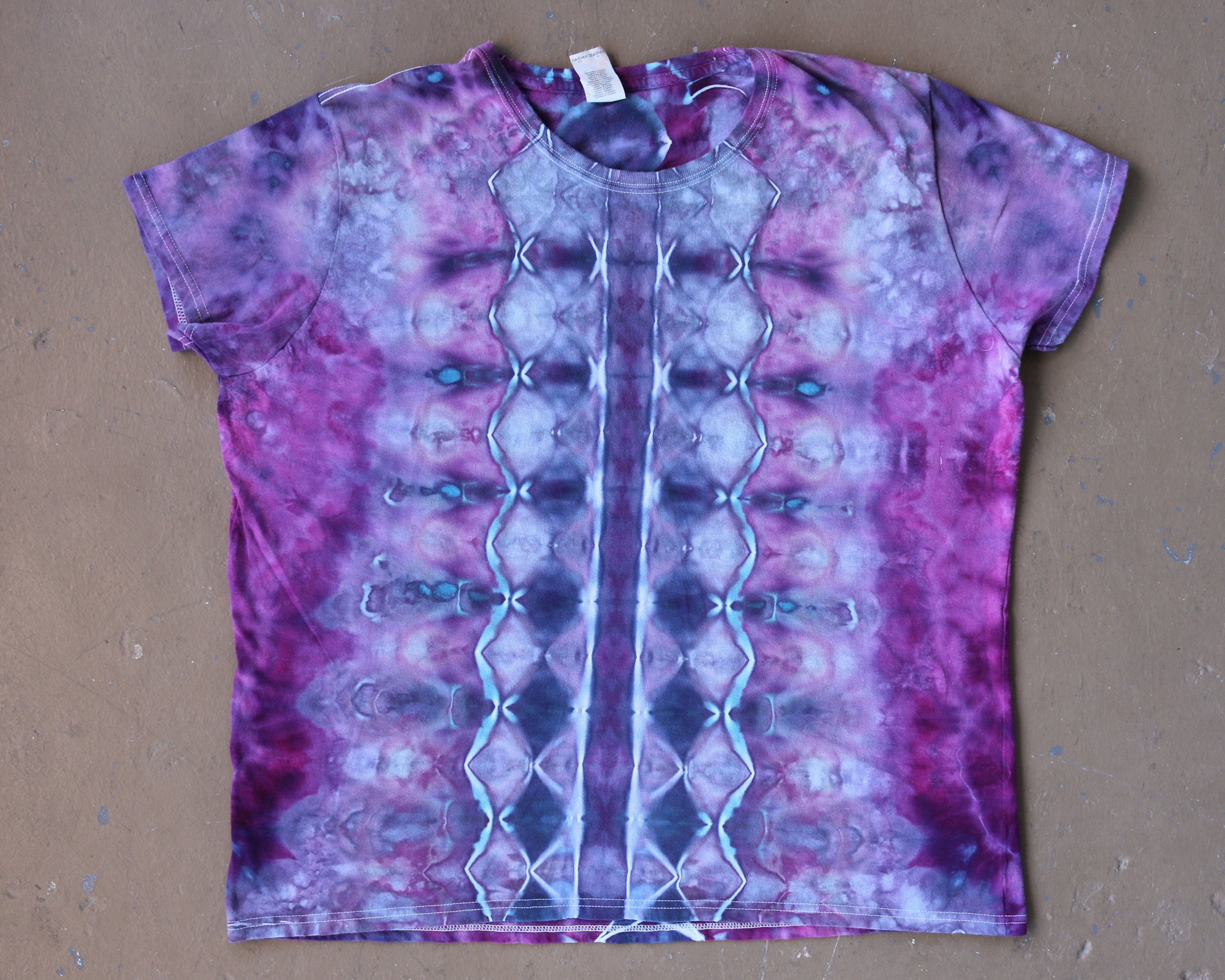 womens tie dye shirts