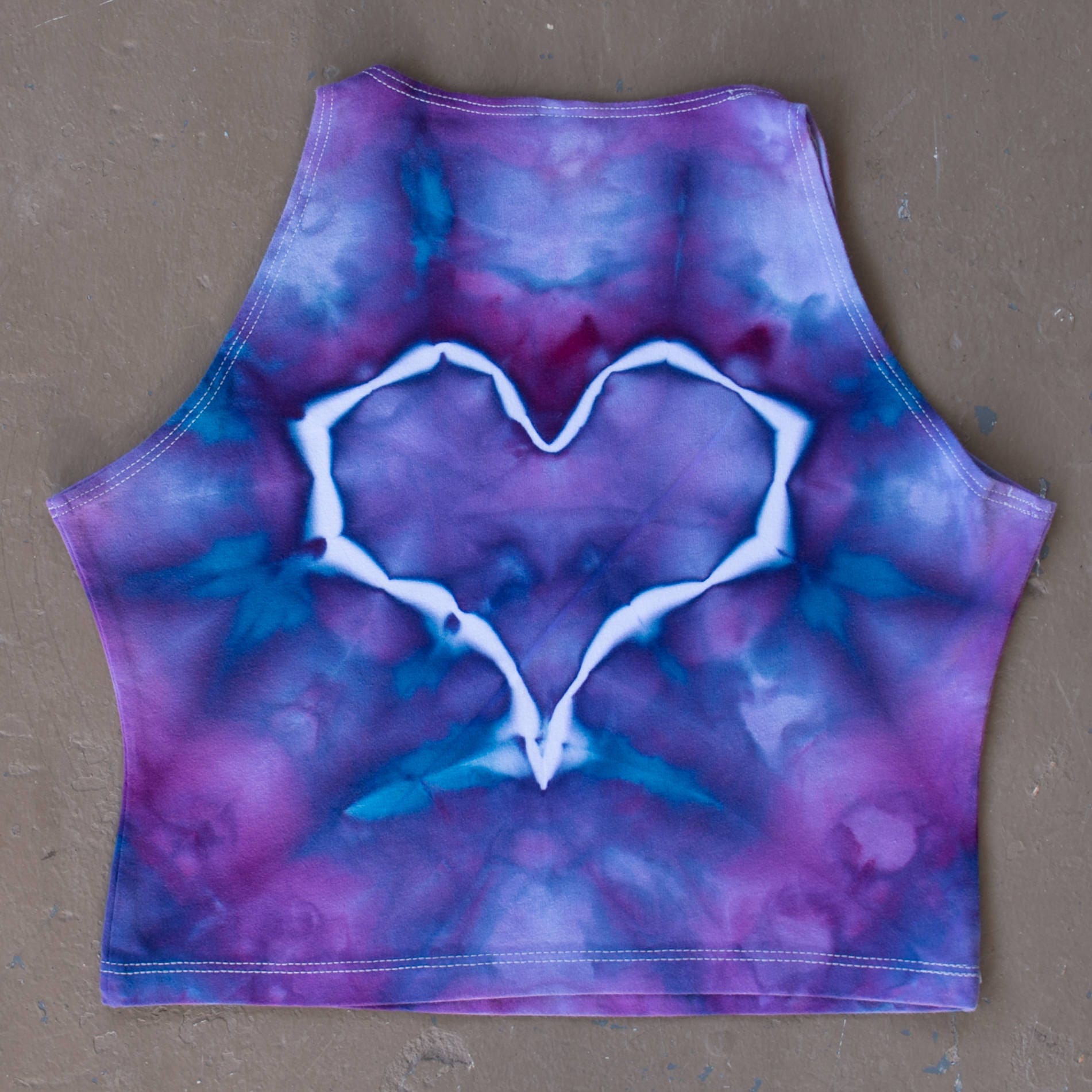 crop top tie dye shirt