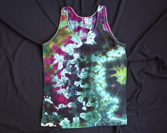 Medium Unisex Tank *see photos for measurements*