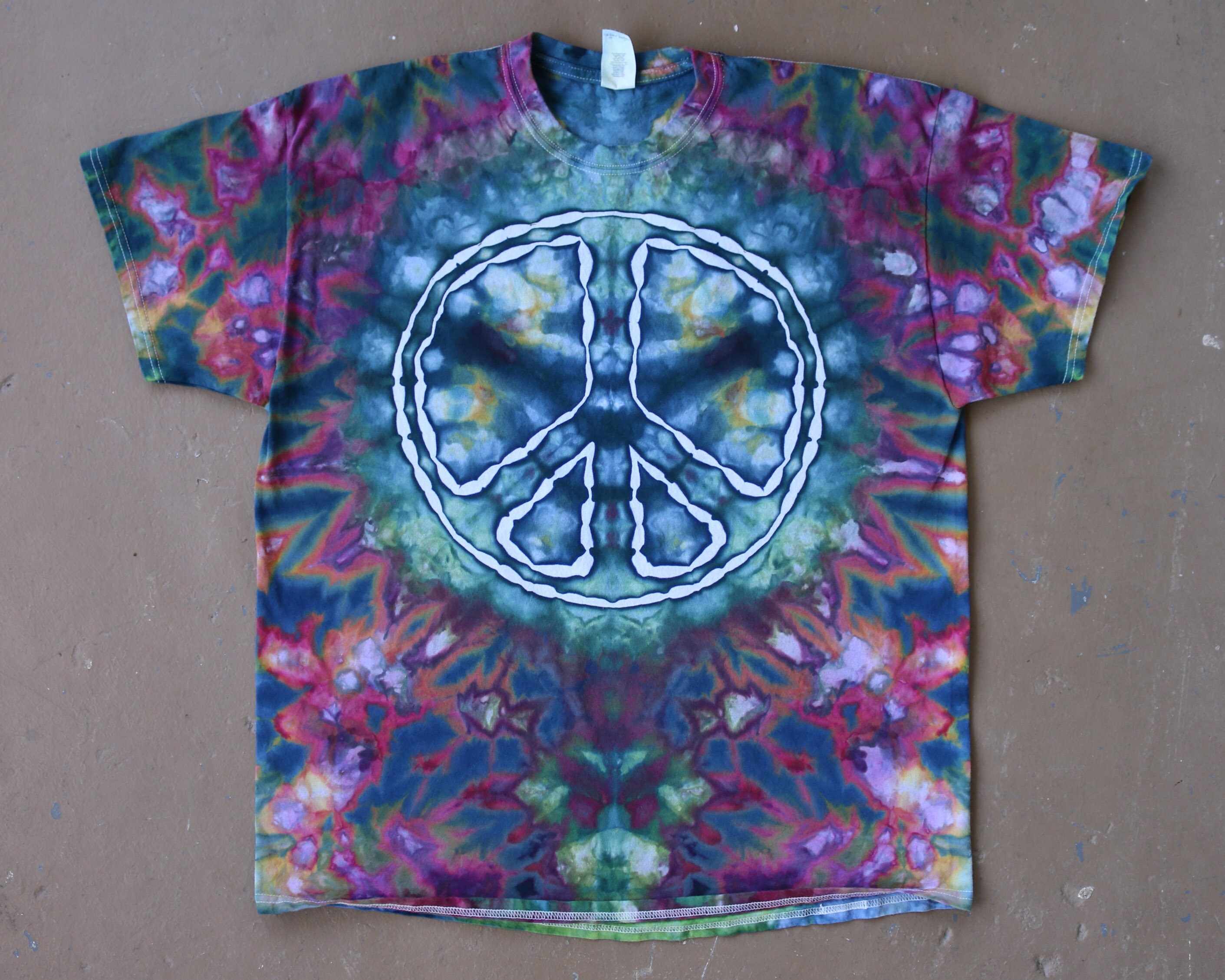 Tie Dye Psychedelic Peace Sign T-Shirt Tie Dye Psychedelic Peace Sign T-Shirt