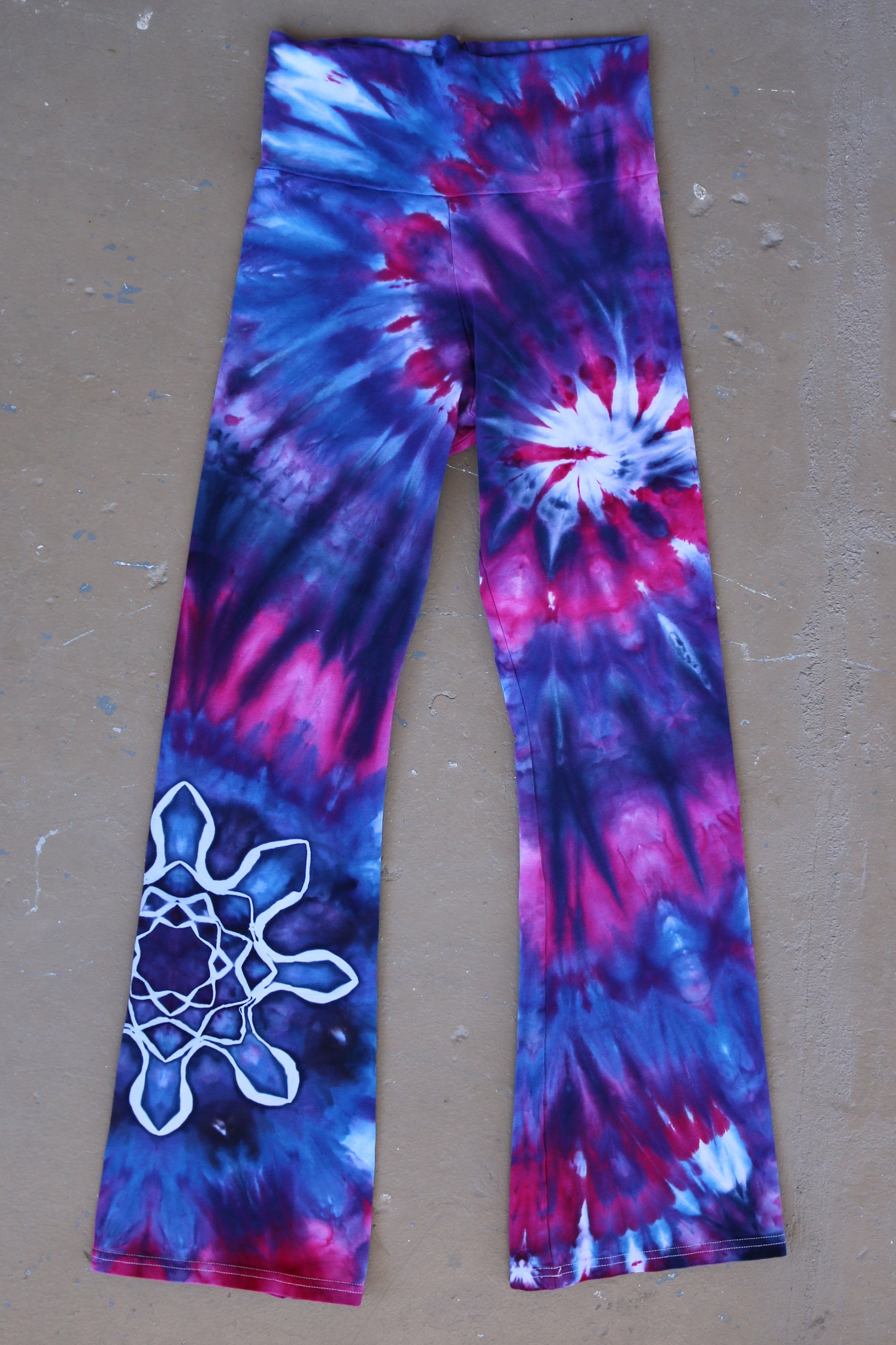 Tie Dye Yoga Pants | Medium Yoga Pants, Hippie Pants, aesthetic ...