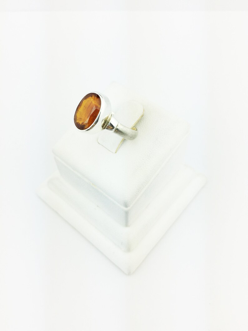 Orange Kyanite Ring 925 Sterling Silver Orange 6.00 Grams Size 7.5