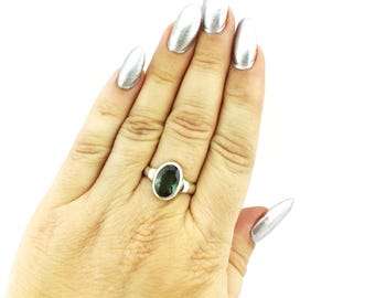 Rare Oval Blue Green Tourmaline Ring Blue Green 925 Sterling Silver 7.27 Grams Size 7.5