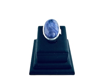 Charoite Oval Ring set in 925 Sterling Silver, Size 7.75 Purple Grams 13.58