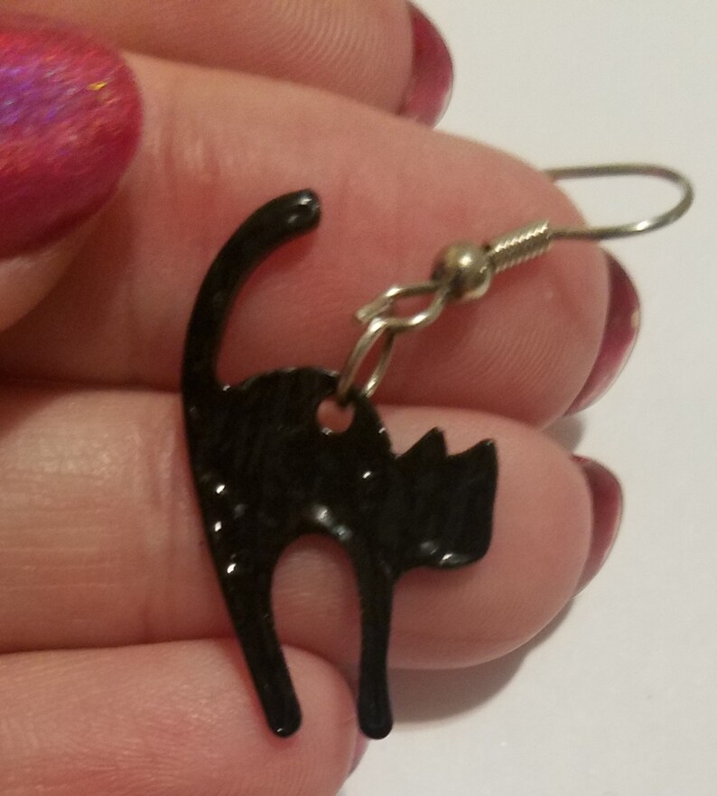 Black Scaredy Cat Silhouette Earrings Hypoallergenic