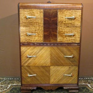 Restored 1940&#39;s Waterfall Chest Of Drawers / Dresser