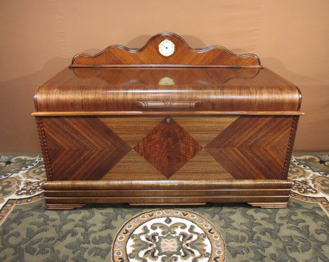 Restored 1943 Roos Waterfall Cedar Chest With Clock Etsy India