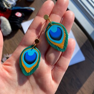 Peacock feathers, peacock earrings, peacock jewelry, polymer clay earrings, polymer clay jewelry, feathers, image 2