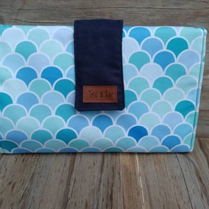 Change Mat Clutch, Tess & Rae, cambiador de pañales, cambiador de viaje, regalo de baby shower, billetera de pañales, cambiador, embrague de cambiador de pañales