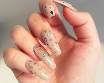 Reusable Beige Terrazzo Press-On Nails (with shell pieces)