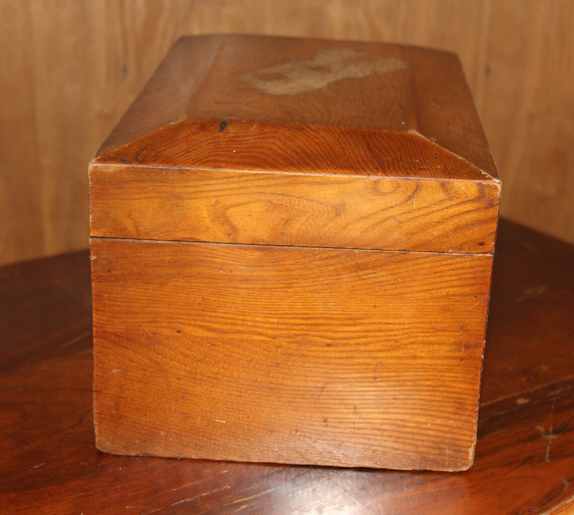 Personalized Treasure Chest,coffee Table Storage, Vintage Wooden Chest