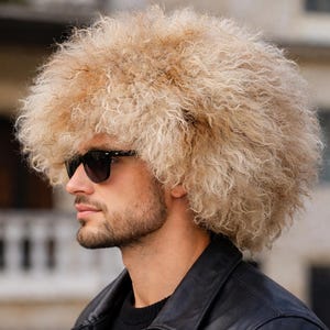 Cappello Papakha, regalo per lui, cappello di pelliccia fatto a mano, regalo unico, cappello cosacco, cappello invernale da uomo, cappello Papakha in pelle di pecora fatto a mano, stile delle montagne del Caucaso