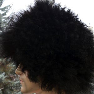 Cappello da ballo caucasico Papakha, cappello da costume di danza georgiana, cappello cosacco, cappello tradizionale folcloristico, costume di scena, cappello nero in vera pelle di pecora fatto a mano