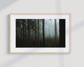 Nebliger Kiefernwald Art Print - Stimmungsvolle Natur, Skandinavische Cottagecore Landschaft, digitaler Download