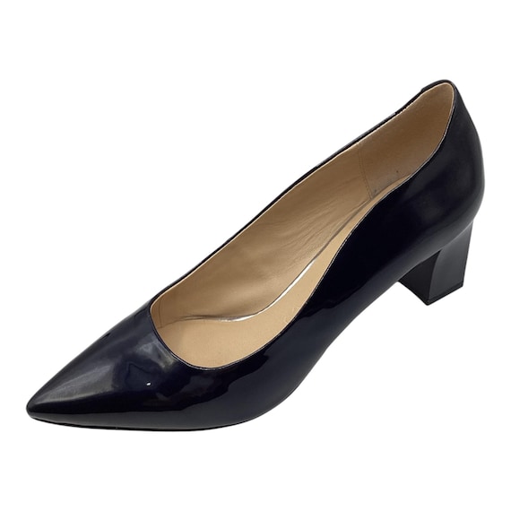 Navy pointed court shoes hotsell