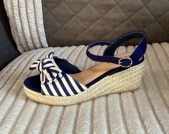 JD Williams Womens Navy Wedge Heel Espadrille Shoes Sandals Size UK 4EEE New