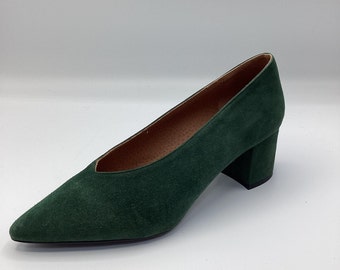 SEASIDE Womens Ladies Green Suede Mid Heel Party Court Shoes Size UK 3 Used