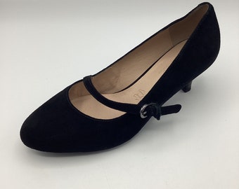 FootGlove Black Suede Kitten Heel Wider Fit Mary Jane Court Shoes Size 4.5 Used