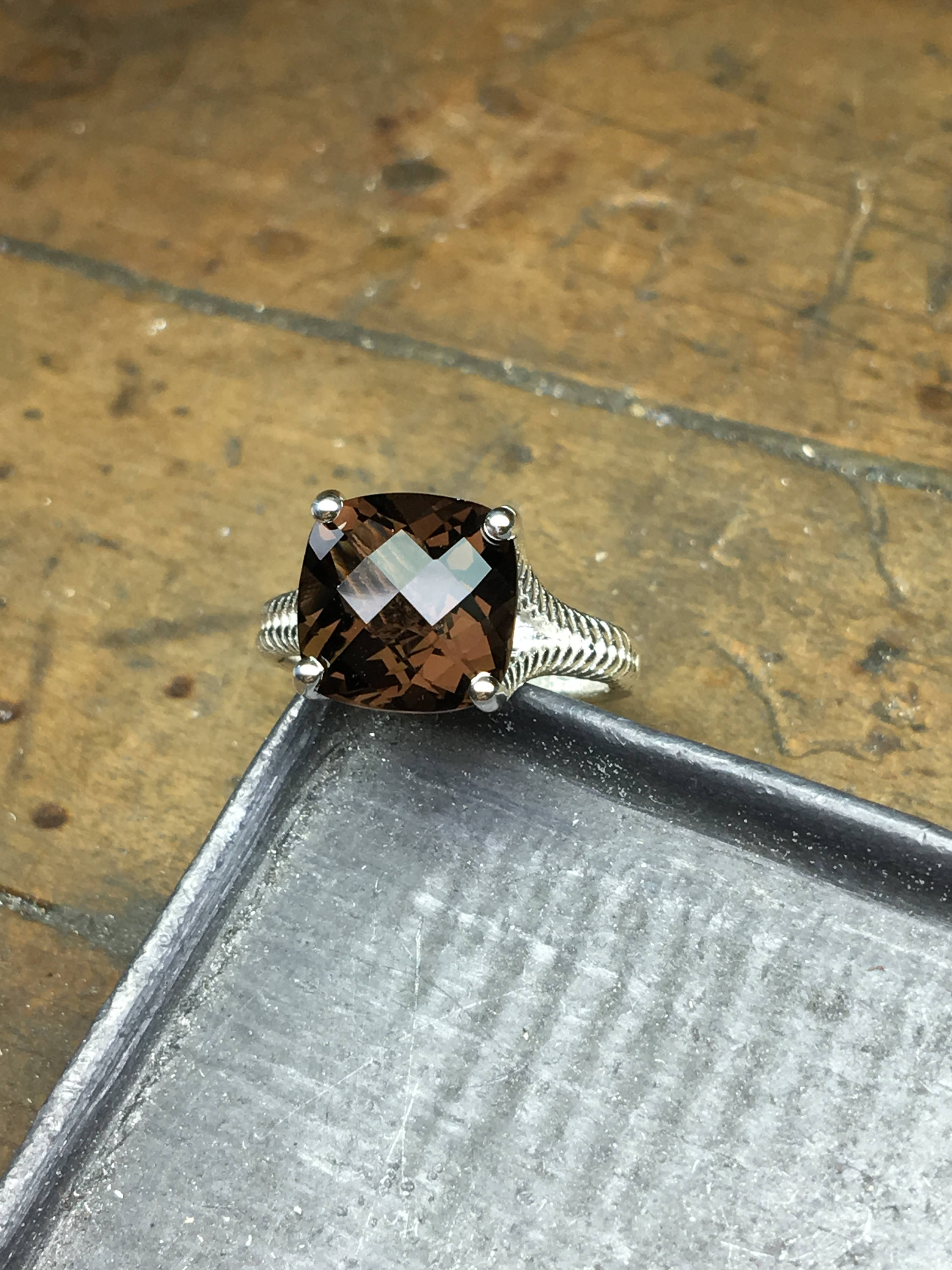 Elan topaz 14k gold ring deals