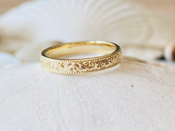 Womens Vintage Style Wedding Band, Floral Wedding Band, Gold Wedding Band,  Milgrain Wedding Band 