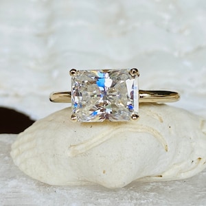 Radiant Cut Moissanite Engagement Ring, 3.00ct Radiant Cut, Solitaire Engagement Ring, East West Setting, East West Radiant Cut Moissanite