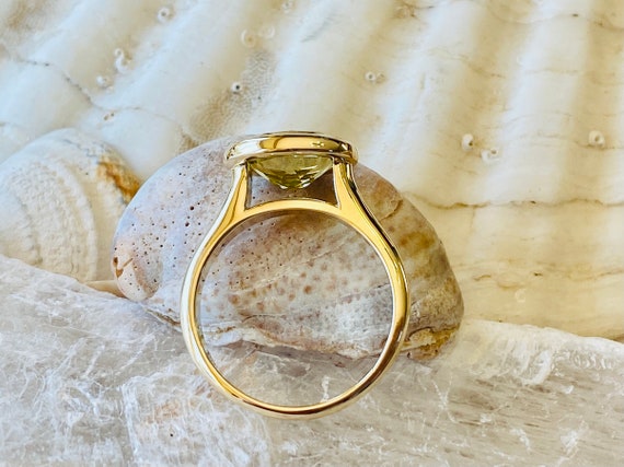 Citrine ring 2024 white gold