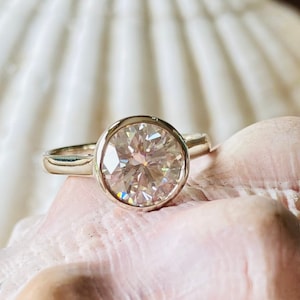 Round Moissanite Engagement Ring, Solitaire Engagement Ring, Round Bezel Setting, 2.00ct Engagement Ring