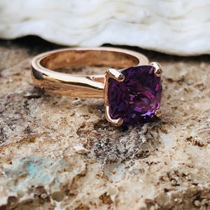 Alexandrite Ring, Alexandrite Engagement Ring, Gold Alexandrite Ring, Cushion Cut Alexandrite, June Birthstone, Bridesmaid Gift image 3