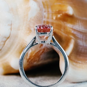 Anillo de zafiro Padparadscha de 14k, anillo de zafiro rosa ovalado, anillo de zafiro rosa de 2,5 qt, anillo solitario de zafiro Padparadscha, ajuste de catedral imagen 10