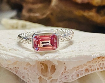 14k Padparadscha Sapphire Ring, Emerald Cut Sapphire Ring, 1.00ct Sapphire Ring, Twist Ring, East West Setting. Padparadscha Sapphire Ring