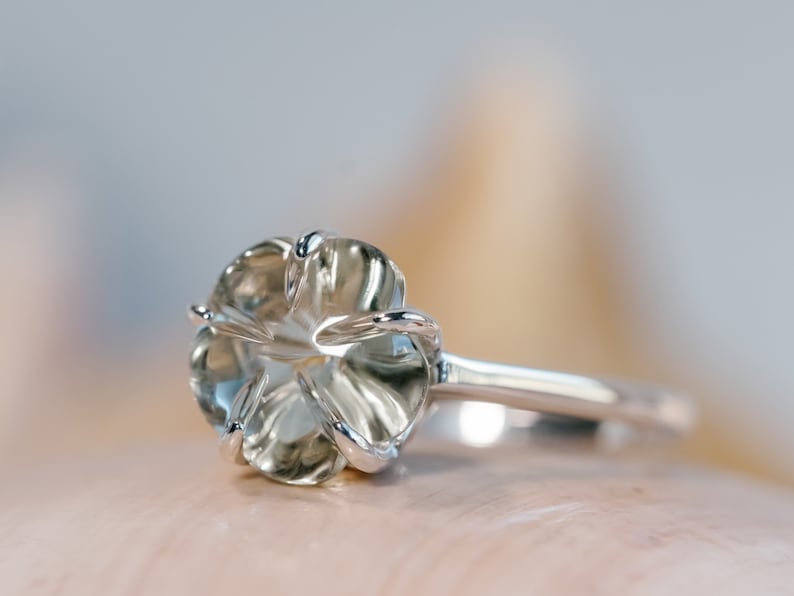 Sterling Ring-5 Petal Flower Band main image 0