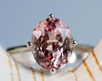 14k Padparadscha Sapphire Ring, Lab Padparadscha Sapphire, Compass Setting, Pink Padparadscha Ring