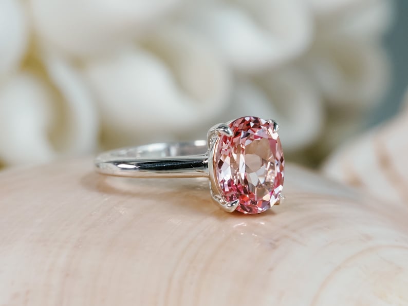 Anillo de zafiro Padparadscha de 14k, anillo de zafiro rosa ovalado, anillo de zafiro rosa de 2,5 qt, anillo solitario de zafiro Padparadscha, ajuste de catedral imagen 7