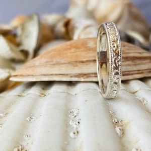 Womens Vintage Style Wedding Band, Floral Wedding Band, Gold Wedding Band, Milgrain Wedding Band image 8