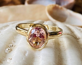 Oval Morganite Ring, Morganite Engagement Ring, Gold Morganite Ring, Solitaire Morganite RIng, Oval Solitaire Ring
