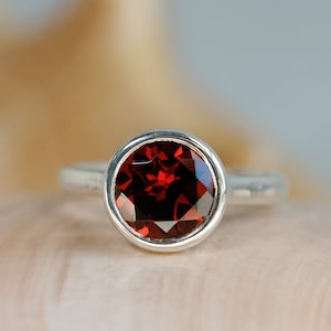 14k Garnet Bezel Ring, Natural Garnet Ring, Round 2.0 Carat Garnet Ring, Sterling Silver Garnet Ring, Solitaire Bezel Ring