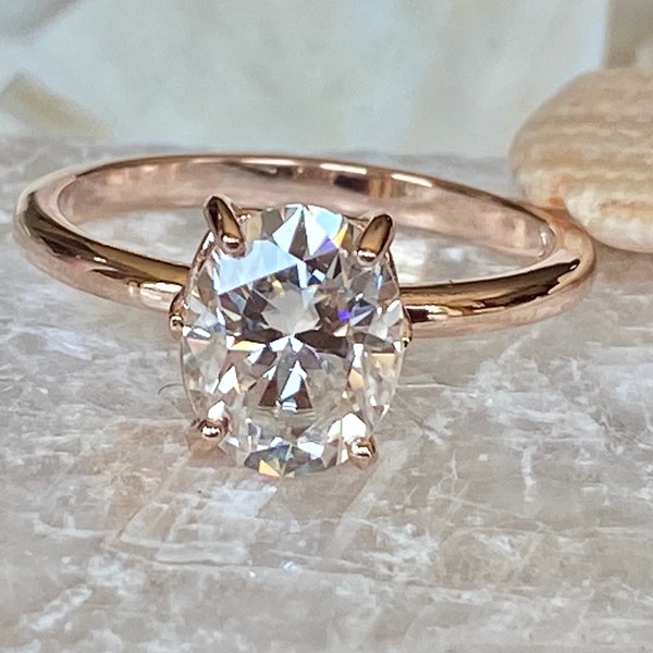 Anillo de compromiso ovalado de moissanita, anillo de compromiso de moissanita, anillo de compromiso solitario, anillo de compromiso ovalado de moissanita de 2 quilates, libre de conflictos