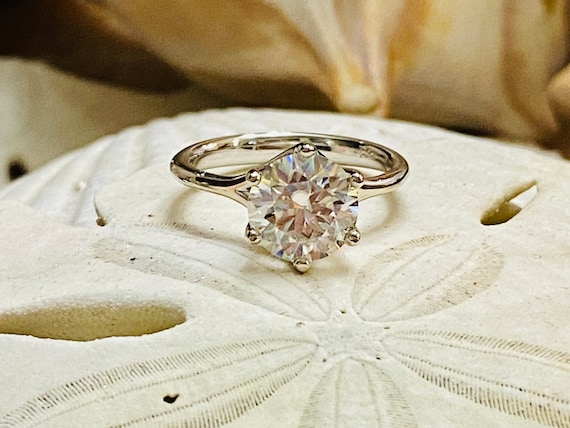 Round moissanite shop engagement ring